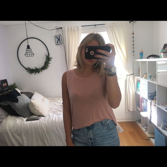 pink tank top, open on sides - Picture 2 of 4